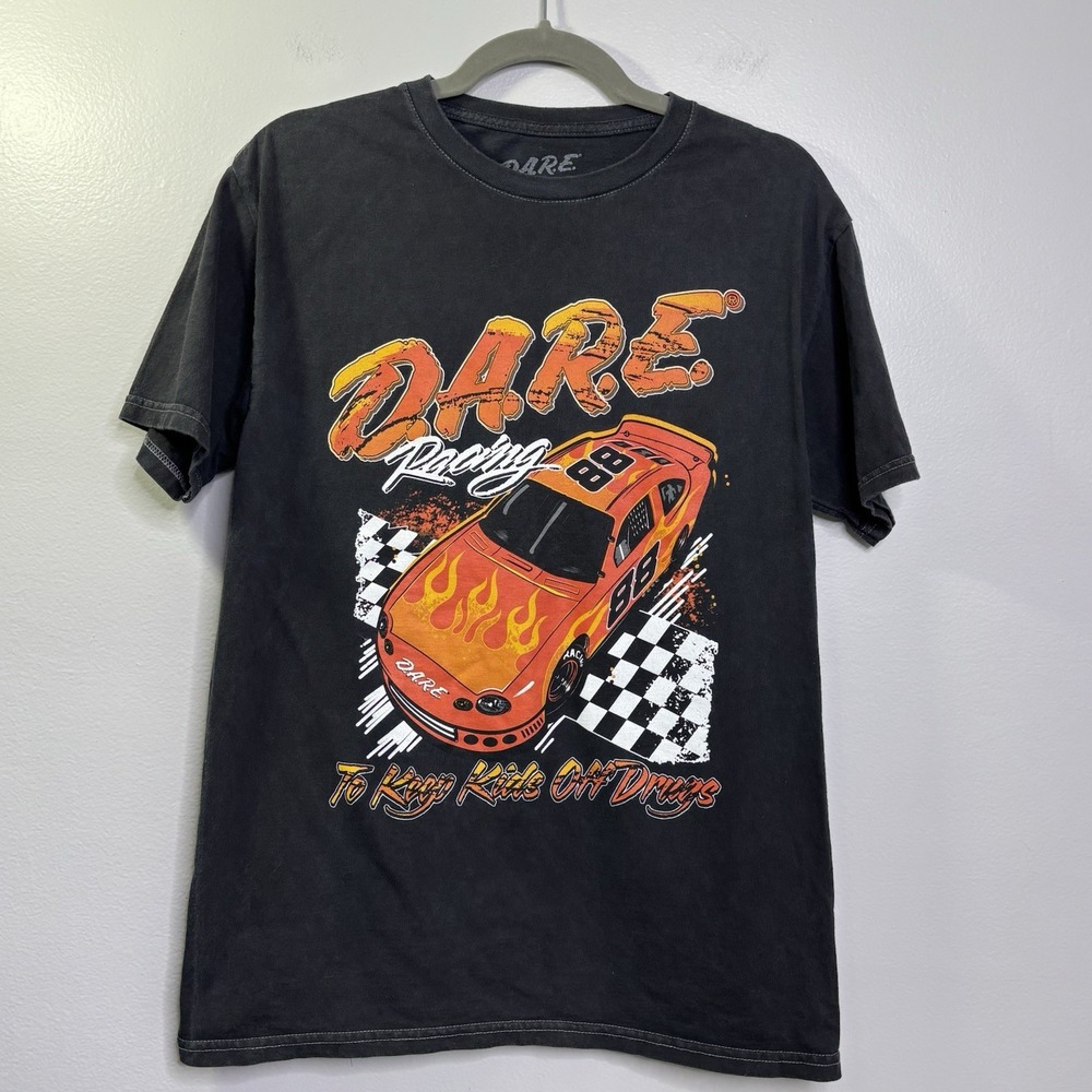 DARE Keep Kids Off Drugs Tshirt Size Medium Casual Retro Faded NASCAR
